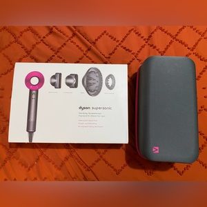 Dyson supersonic with case